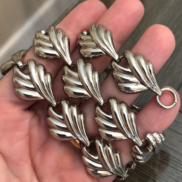 Vintage Silvertone Statement Necklace Leave or Shell Shapes - Picture 11 of 14